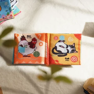 Sách vải mini Lalala Baby với kích thước nhỏ gọn cùng màu sắc tương phản cao và chất liệu mềm mại