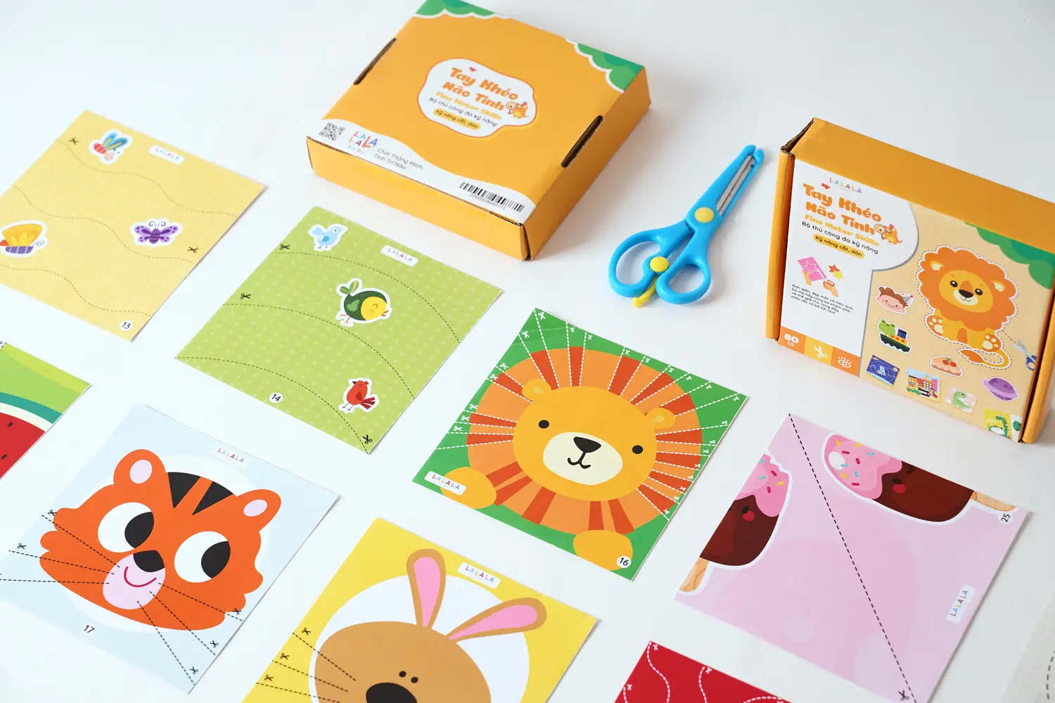 Bộ cắt giấy thủ công Tay khéo não tinh của Lalala Baby ba mẹ có thể tham khảo