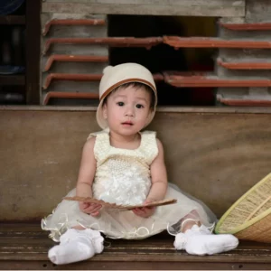 Trẻ mấy tháng biết ngồi? 3 cột mốc tập ngồi của trẻ và 10+ điều ba mẹ cần biết