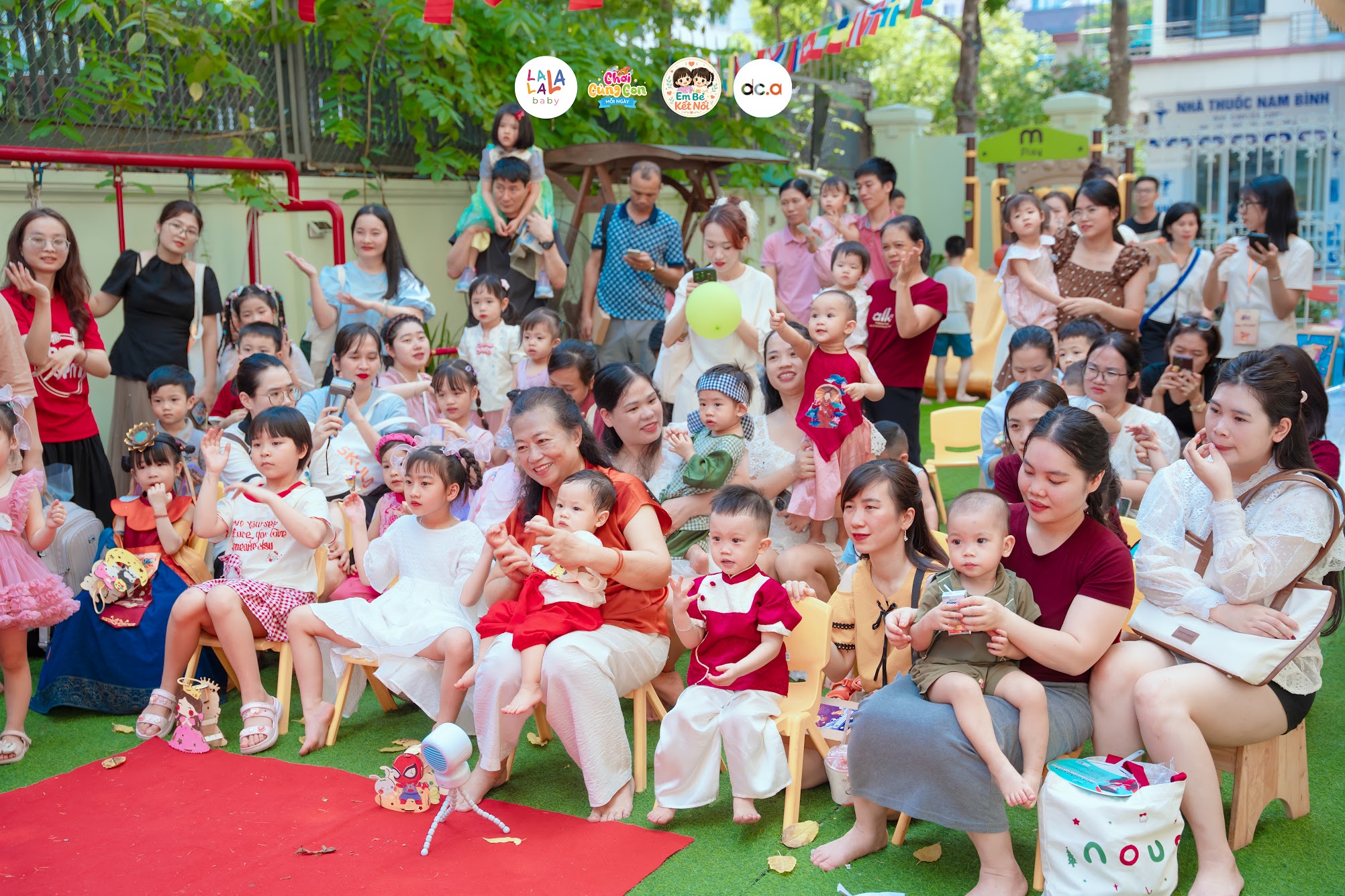 60 gia đình, thật nhiều nụ cười và những kỷ niệm đẹp 60 gia đình, thật nhiều nụ cười và những kỷ niệm đẹp