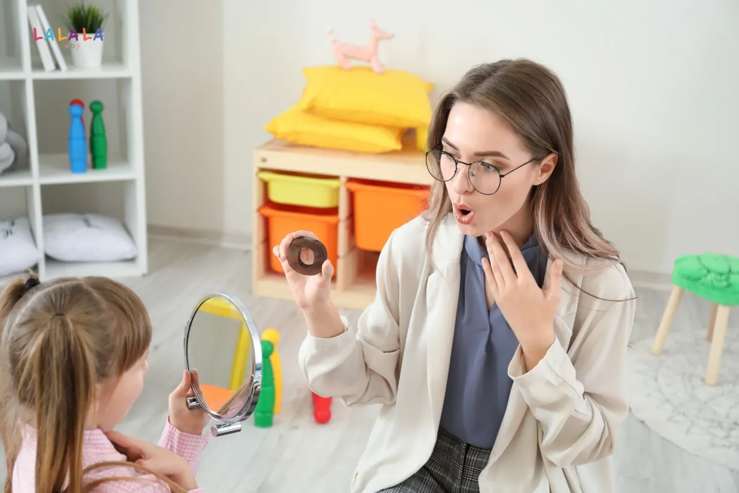 Những tình huống nhỏ có chủ đích giúp con có lý do để giao tiếp - 3 tuổi biết nói chưa